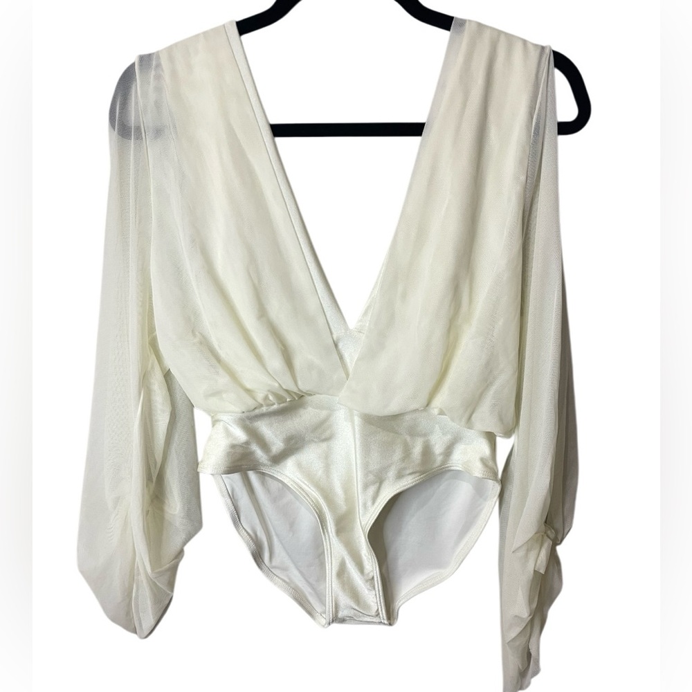 Entreaguas One Piece Bathing Suit Body Suit Plunging Neck Sleeves Lux SZ M EUC